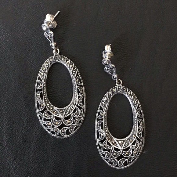 OVAL SILVER AND MARCASITE DROP EARRINGS - Picture 1 of 10